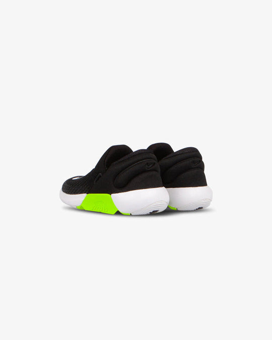 Nike Swoosh Go Black / White / Volt BT